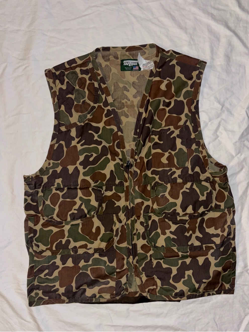 Vintage SafTbak Frog Skin Camo Hunting Vest - L/XL